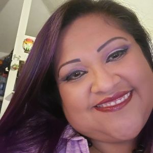 Meet your Posher, Elsy